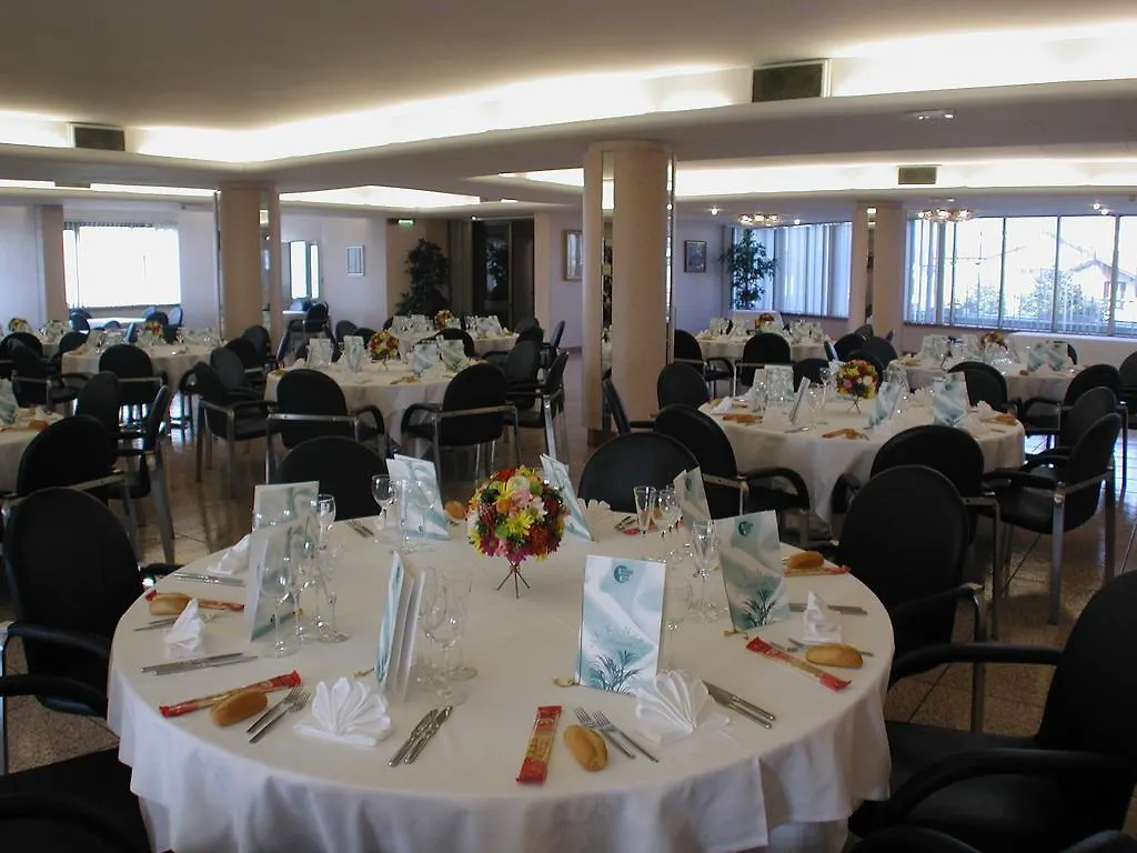 Hotel President Castel Mella 4*,